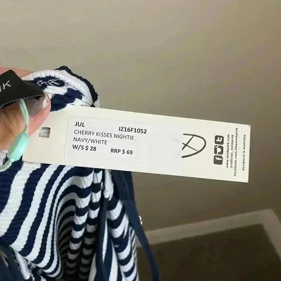Nightie MINKPINK‎ Cherry Kisses Navy/White - Picture 8 of 12